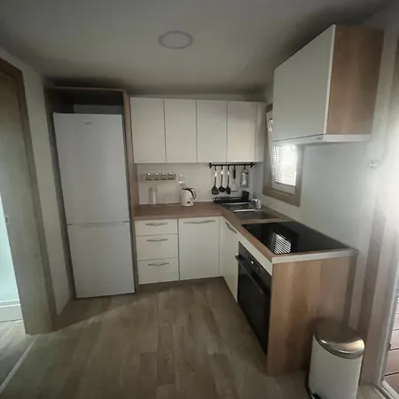 Hébergement de vacances Lily A *